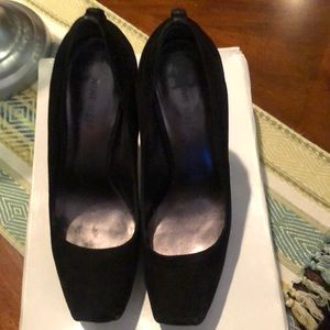 NINE WEST BLACK SUEDE HEELS SZ 7